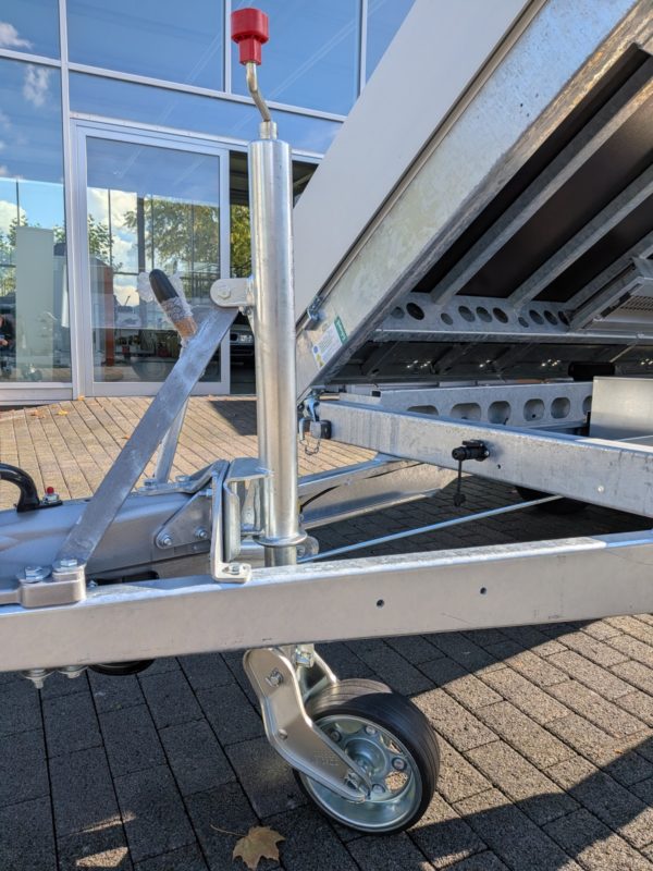 Eduard 3500kg Dreiseitenkipper 358x180x30cm + E-Pumpe + Rampen – Bild 2